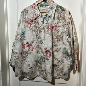 Alfred Dunner Women 20W Button Front 3/4”Cuff Sleeve Butterfly Design Shirt